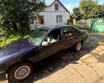 Синий Опель Омега, объемом двигателя 1.8 л и пробегом 244 тыс. км за 1350 $, фото 2 на Automoto.ua