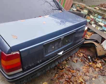 Синий Опель Омега, объемом двигателя 2 л и пробегом 400 тыс. км за 403 $, фото 4 на Automoto.ua