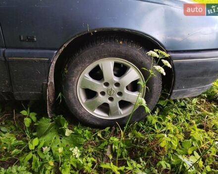 Синий Опель Омега, объемом двигателя 2 л и пробегом 456 тыс. км за 900 $, фото 2 на Automoto.ua