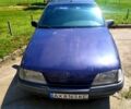 Синий Опель Омега, объемом двигателя 2 л и пробегом 350 тыс. км за 1300 $, фото 1 на Automoto.ua
