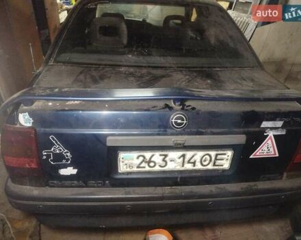 Опель Омега 1988 в Дрогобыче на Automoto.ua Синий Опель Омега, объемом двигателя 2.4 л и пробегом 250 тыс. км за 850 $, фото 7 на Automoto.ua