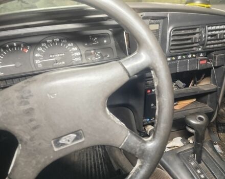 Опель Омега 1988 в Дрогобыче на Automoto.ua Синий Опель Омега, объемом двигателя 0 л и пробегом 300 тыс. км за 900 $, фото 3 на Automoto.ua