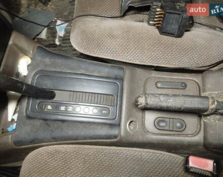 Опель Омега 1988 в Дрогобыче на Automoto.ua Синий Опель Омега, объемом двигателя 2.4 л и пробегом 250 тыс. км за 850 $, фото 5 на Automoto.ua