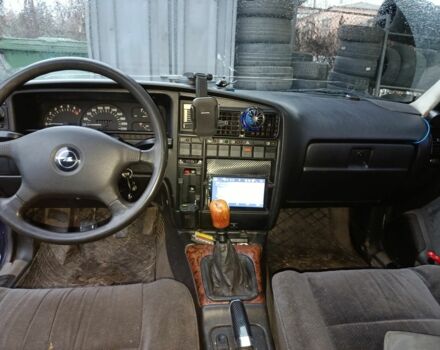 Синій Опель Омега, об'ємом двигуна 2 л та пробігом 521 тис. км за 1800 $, фото 2 на Automoto.ua