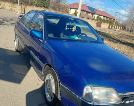 Синий Опель Омега, объемом двигателя 1.8 л и пробегом 350 тыс. км за 1350 $, фото 4 на Automoto.ua