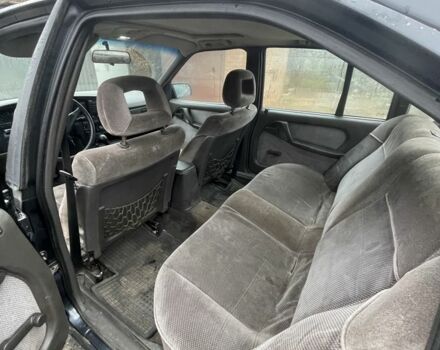 Опель Омега 1989 в Тетиеве на Automoto.ua Синий Опель Омега, объемом двигателя 2 л и пробегом 296 тыс. км за 1311 $, фото 7 на Automoto.ua