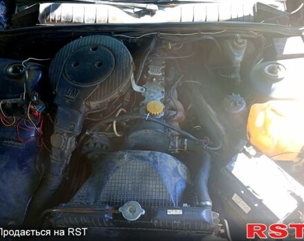 Синий Опель Омега, объемом двигателя 1.8 л и пробегом 300 тыс. км за 750 $, фото 6 на Automoto.ua