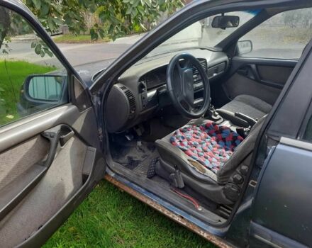 Синий Опель Омега, объемом двигателя 0 л и пробегом 225 тыс. км за 700 $, фото 6 на Automoto.ua