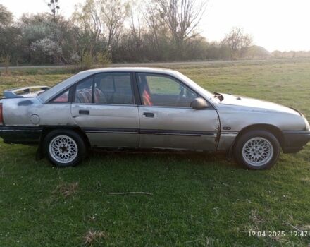 Синий Опель Омега, объемом двигателя 2 л и пробегом 308 тыс. км за 676 $, фото 3 на Automoto.ua