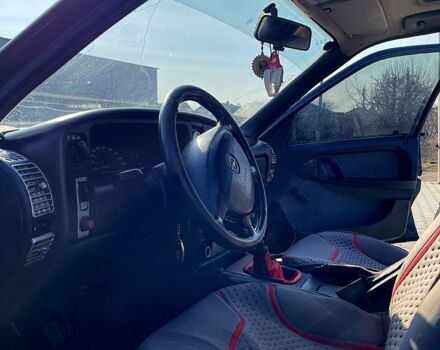 Синий Опель Омега, объемом двигателя 2.4 л и пробегом 271 тыс. км за 1200 $, фото 6 на Automoto.ua