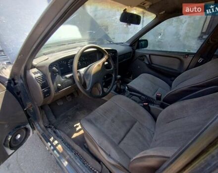 Опель Омега 1990 в Днепре (Днепропетровске) на Automoto.ua Синий Опель Омега, объемом двигателя 2 л и пробегом 200 тыс. км за 600 $, фото 5 на Automoto.ua