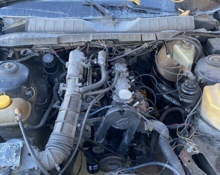 Синій Опель Омега, об'ємом двигуна 1.8 л та пробігом 180 тис. км за 430 $, фото 2 на Automoto.ua