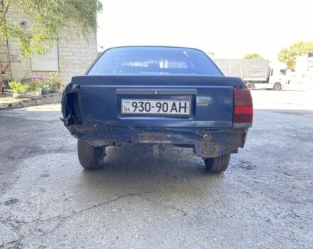 Синий Опель Омега, объемом двигателя 2 л и пробегом 200 тыс. км за 550 $, фото 3 на Automoto.ua