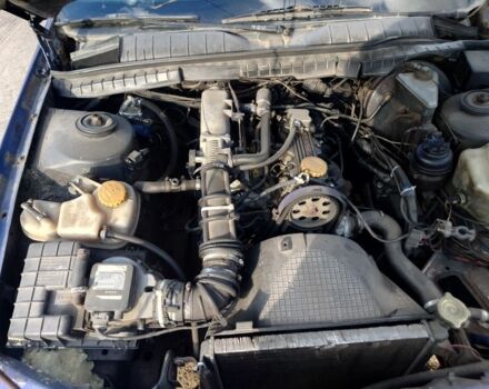 Синий Опель Омега, объемом двигателя 2 л и пробегом 250 тыс. км за 716 $, фото 6 на Automoto.ua