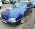 Синий Опель Омега, объемом двигателя 2 л и пробегом 350 тыс. км за 337 $, фото 6 на Automoto.ua
