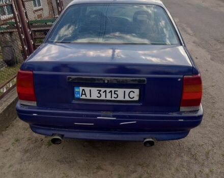 Синий Опель Омега, объемом двигателя 2 л и пробегом 250 тыс. км за 716 $, фото 4 на Automoto.ua