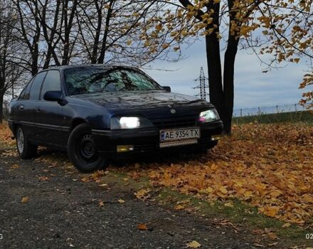 Синій Опель Омега, об'ємом двигуна 2 л та пробігом 3 тис. км за 832 $, фото 7 на Automoto.ua