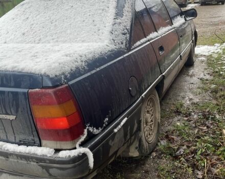 Синий Опель Омега, объемом двигателя 2 л и пробегом 100 тыс. км за 355 $, фото 4 на Automoto.ua