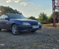 Синій Опель Омега, об'ємом двигуна 2 л та пробігом 275 тис. км за 1800 $, фото 1 на Automoto.ua