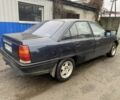 Синий Опель Омега, объемом двигателя 2 л и пробегом 250 тыс. км за 1183 $, фото 2 на Automoto.ua