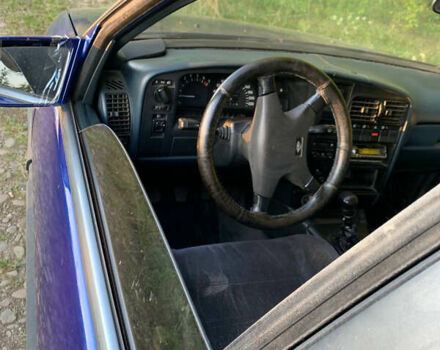 Синій Опель Омега, об'ємом двигуна 2 л та пробігом 363 тис. км за 950 $, фото 8 на Automoto.ua