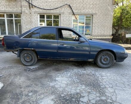 Синий Опель Омега, объемом двигателя 2 л и пробегом 200 тыс. км за 550 $, фото 2 на Automoto.ua