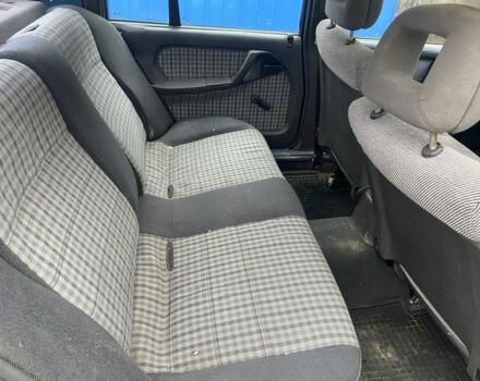 Синий Опель Омега, объемом двигателя 2 л и пробегом 250 тыс. км за 1183 $, фото 5 на Automoto.ua