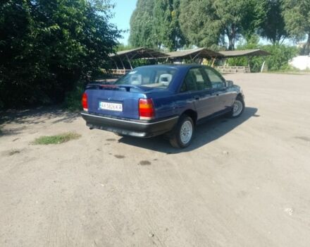 Опель Омега 1990 в Конотопе на Automoto.ua Синий Опель Омега, объемом двигателя 2 л и пробегом 190 тыс. км за 1000 $, фото 4 на Automoto.ua