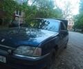 Синій Опель Омега, об'ємом двигуна 2 л та пробігом 200 тис. км за 474 $, фото 1 на Automoto.ua