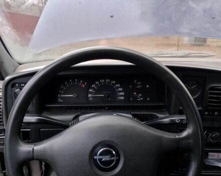 Синий Опель Омега, объемом двигателя 2 л и пробегом 3 тыс. км за 615 $, фото 1 на Automoto.ua