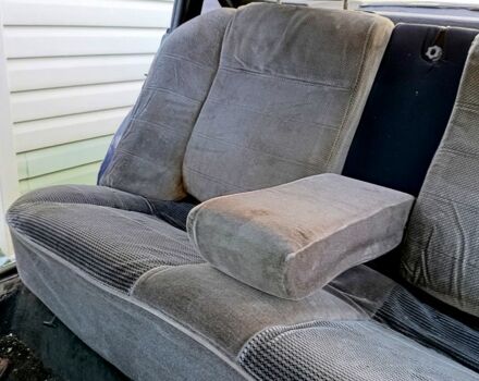 Синий Опель Омега, объемом двигателя 2 л и пробегом 275 тыс. км за 200 $, фото 6 на Automoto.ua