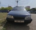 Синий Опель Омега, объемом двигателя 2 л и пробегом 240 тыс. км за 800 $, фото 2 на Automoto.ua