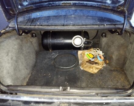 Синій Опель Омега, об'ємом двигуна 2 л та пробігом 300 тис. км за 1000 $, фото 10 на Automoto.ua