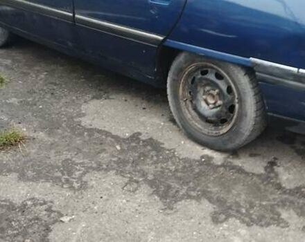 Синий Опель Омега, объемом двигателя 2 л и пробегом 202 тыс. км за 1800 $, фото 12 на Automoto.ua