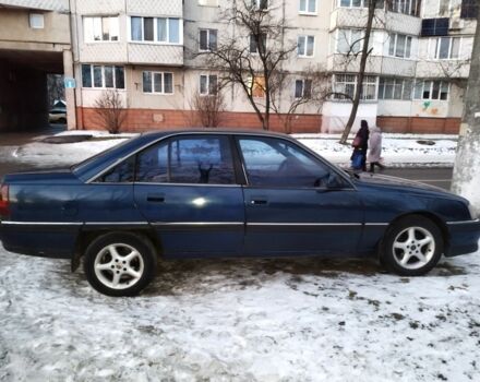 Синій Опель Омега, об'ємом двигуна 2 л та пробігом 300 тис. км за 1000 $, фото 1 на Automoto.ua