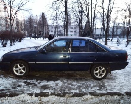 Синій Опель Омега, об'ємом двигуна 2 л та пробігом 300 тис. км за 1000 $, фото 4 на Automoto.ua