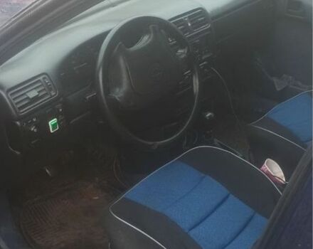 Синий Опель Омега, объемом двигателя 2 л и пробегом 3 тыс. км за 784 $, фото 5 на Automoto.ua