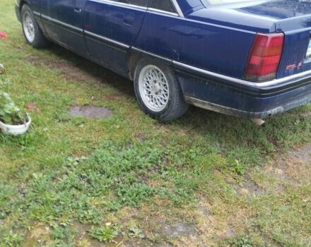 Синій Опель Омега, об'ємом двигуна 2 л та пробігом 1 тис. км за 900 $, фото 1 на Automoto.ua
