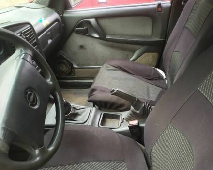 Синій Опель Омега, об'ємом двигуна 0 л та пробігом 100 тис. км за 1000 $, фото 5 на Automoto.ua