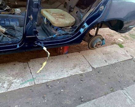 Синій Опель Омега, об'ємом двигуна 2 л та пробігом 300 тис. км за 3000 $, фото 10 на Automoto.ua