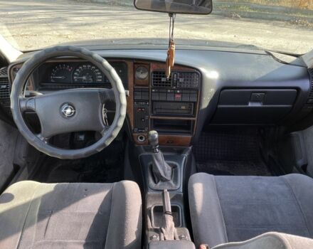 Синий Опель Омега, объемом двигателя 0 л и пробегом 250 тыс. км за 950 $, фото 5 на Automoto.ua