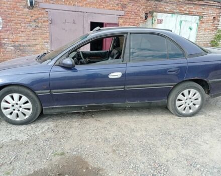 Синий Опель Омега, объемом двигателя 3 л и пробегом 216 тыс. км за 800 $, фото 3 на Automoto.ua