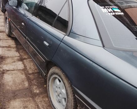 Синій Опель Омега, об'ємом двигуна 2 л та пробігом 250 тис. км за 1650 $, фото 3 на Automoto.ua