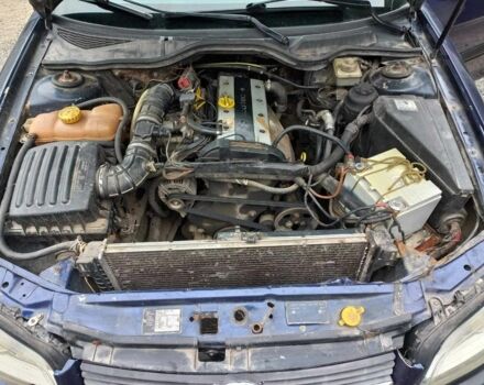 Синій Опель Омега, об'ємом двигуна 2 л та пробігом 1 тис. км за 1700 $, фото 2 на Automoto.ua
