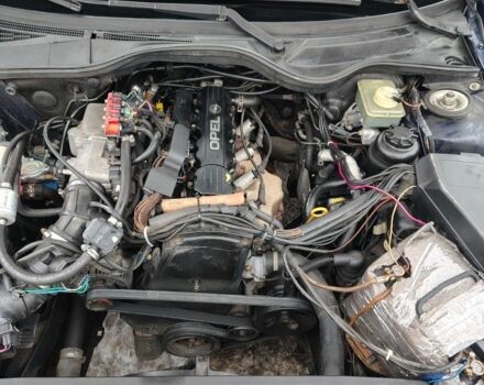 Синій Опель Омега, об'ємом двигуна 2 л та пробігом 350 тис. км за 2800 $, фото 13 на Automoto.ua