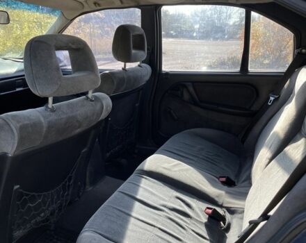 Синий Опель Омега, объемом двигателя 0 л и пробегом 250 тыс. км за 950 $, фото 6 на Automoto.ua