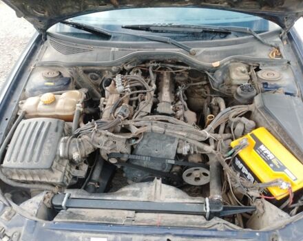 Синій Опель Омега, об'ємом двигуна 2 л та пробігом 383 тис. км за 1441 $, фото 5 на Automoto.ua