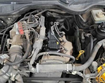 Синий Опель Омега, объемом двигателя 2 л и пробегом 207 тыс. км за 1550 $, фото 5 на Automoto.ua