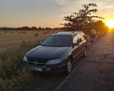 Синий Опель Омега, объемом двигателя 2 л и пробегом 360 тыс. км за 2650 $, фото 2 на Automoto.ua