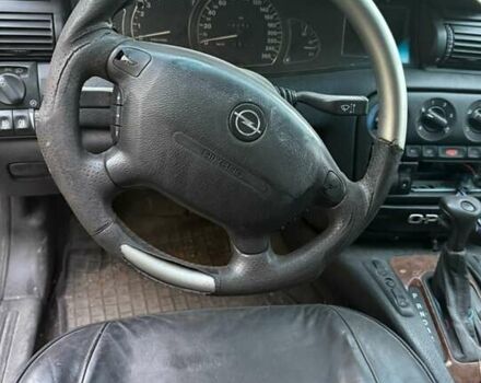 Синий Опель Омега, объемом двигателя 3 л и пробегом 560 тыс. км за 1500 $, фото 16 на Automoto.ua